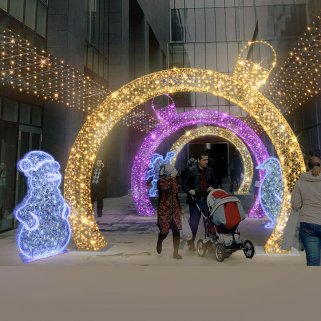 Искусственная елка 